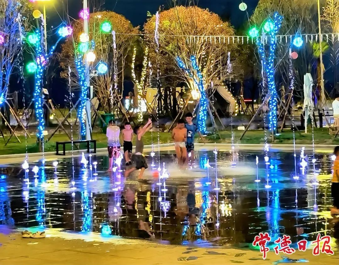 來柳葉湖畔游樂場(chǎng)，給你不一樣的“夜體驗(yàn)”