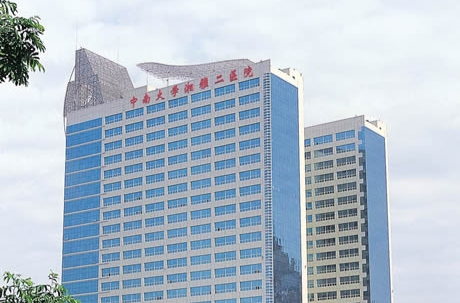 多學科聯合奮戰(zhàn)8小時！無縫切換手術成功搶救A型主動脈夾層危重孕產婦
