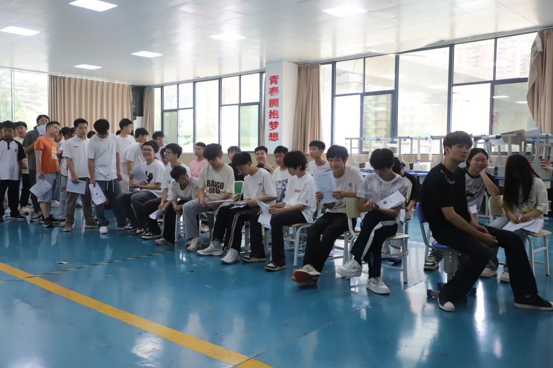 長沙市融城理工中等職業(yè)學(xué)校順利完成2025級新生入學(xué)體檢工作