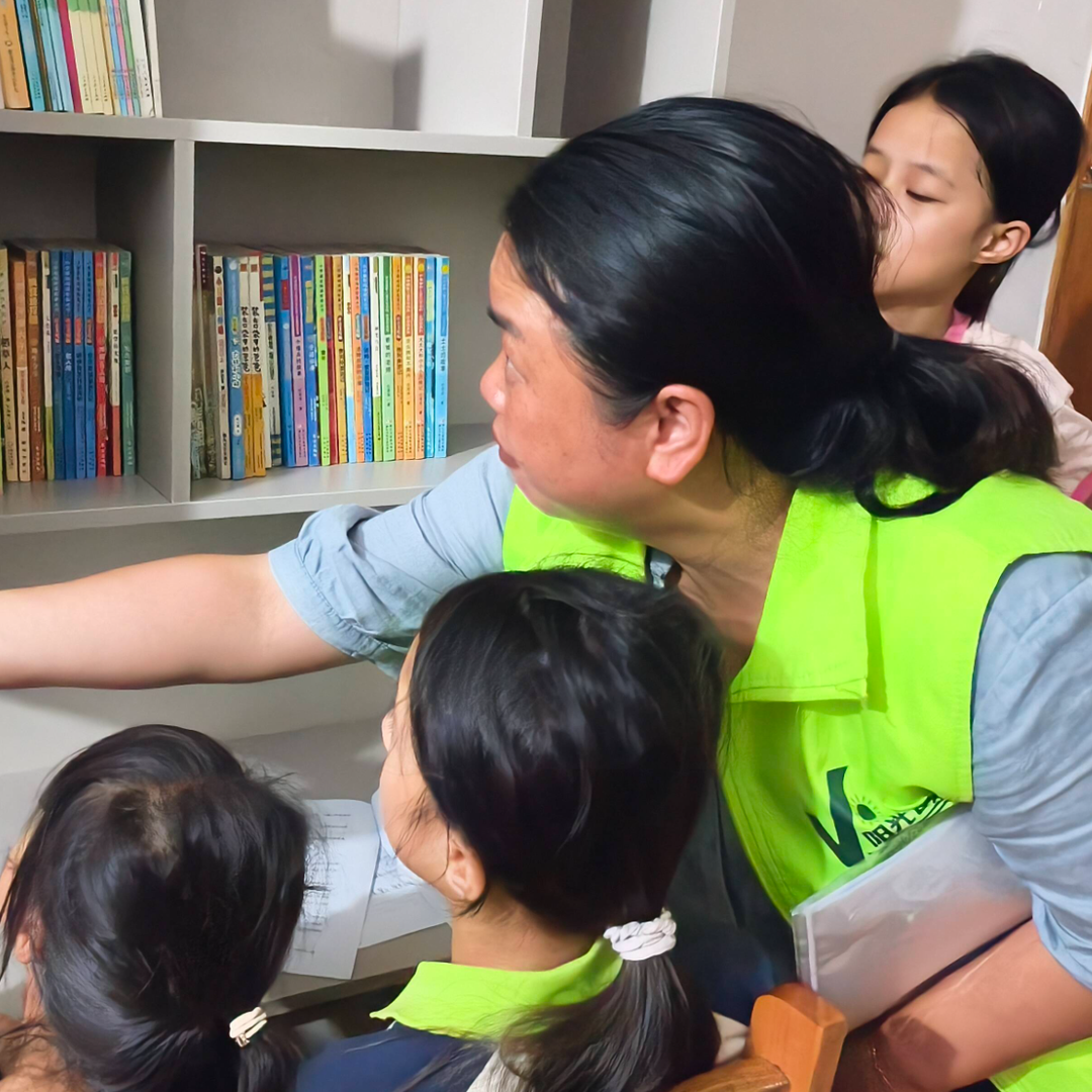 ​福地怀化 懂你如家 | 温暖阳光，照亮十方小书桌 10名“逆风宝贝”喜获专属学习空间