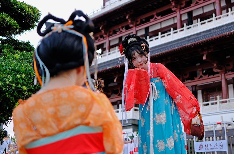 “穿越式”旅游新體驗