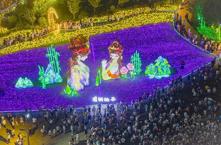 燈展人氣旺