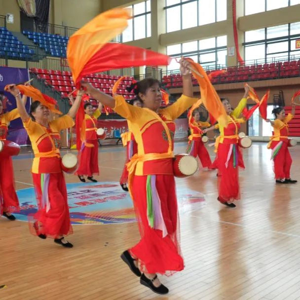  全民健身动起来 洪江区排舞广场舞大赛燃情开赛