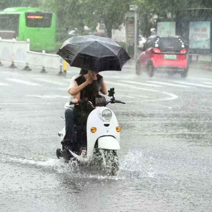 湖南省氣象局啟動(dòng)氣象災(zāi)害（暴雨）四級(jí)應(yīng)急響應(yīng)