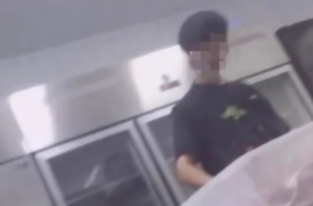 陈双财烧烤被曝“鲜货不鲜”：预制冻串、隔夜肉回收再售；记者卧底一长沙门店揭秘真相