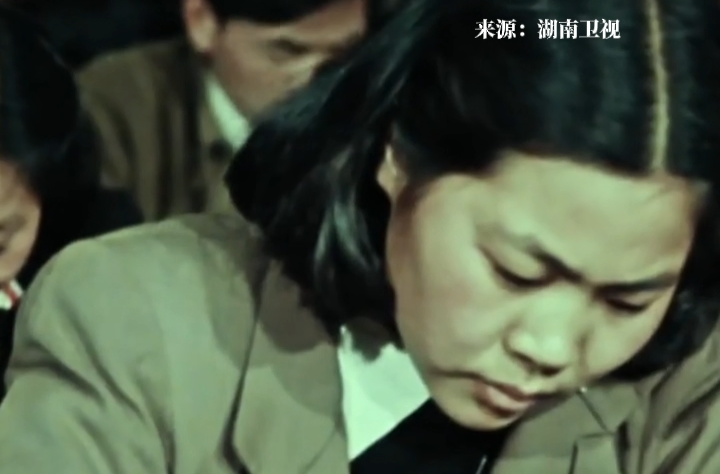 历史上的今天丨1977年8月13日，恢复高校招生考试制度工作会议召开