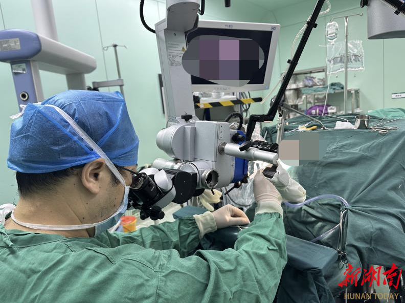 娄底市中心医院：早期喉癌患者重获新“声”