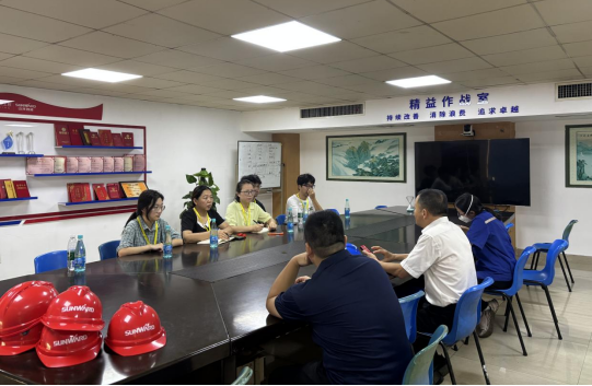 長沙民政職院商學(xué)院師生團(tuán)隊赴山河智能開展訪企拓崗活動