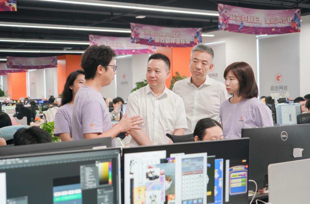 何朝暉走訪調研“文化+科技”企業(yè)
