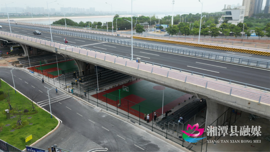 下摄司大桥城市综合体育公园篮球场即将交付