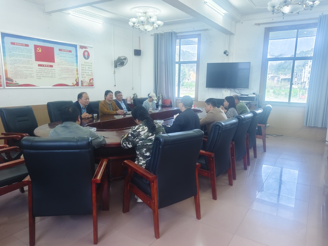 桂东新坊乡：一线履职显担当 服务群众见实效