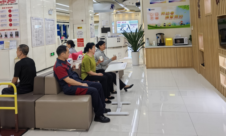 湖南省直工会:“小驿站”传递“大温暖”