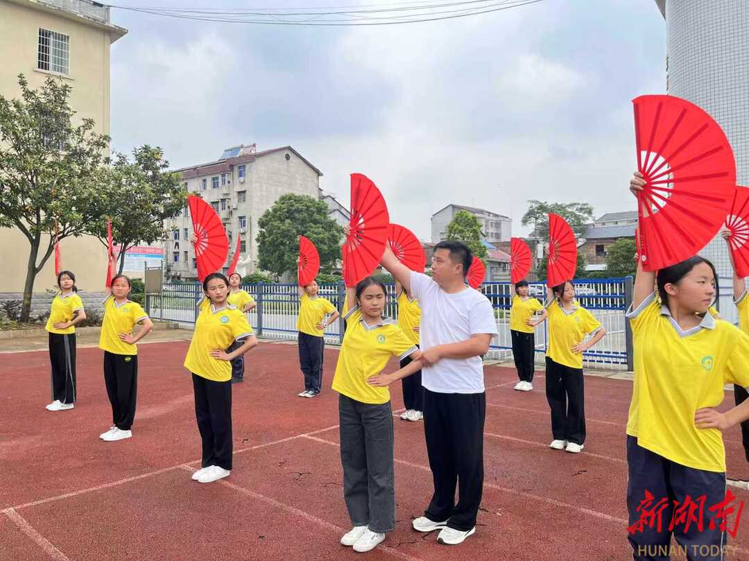 当课堂遇见乡土——临湘市探索本土文化传承侧记
