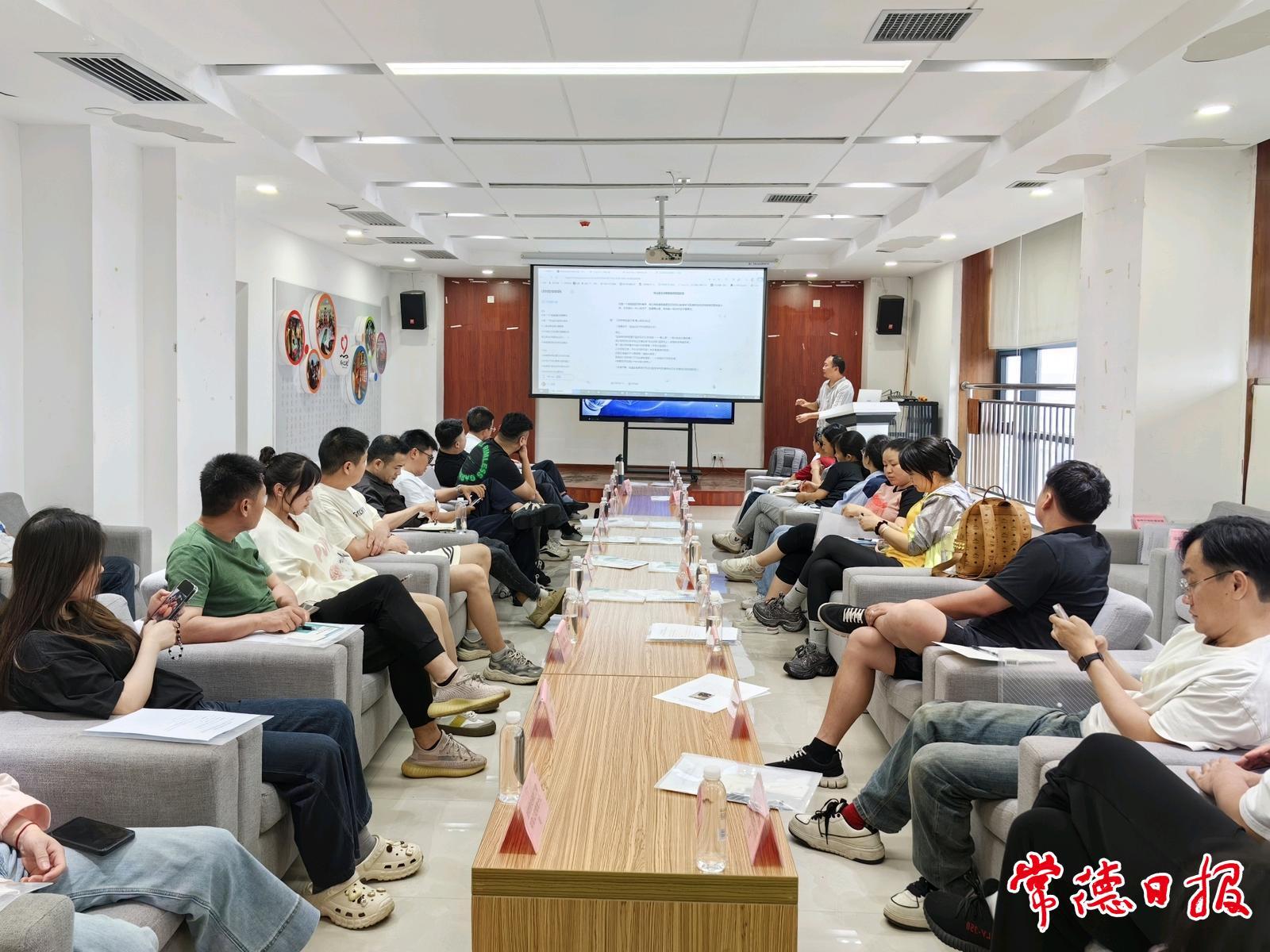 青年创业遇“堵”？这份“礼包”请查收