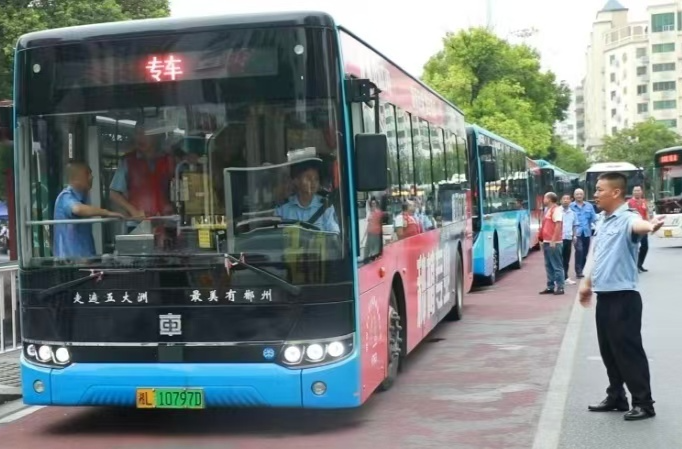 火車停運，郴州高效轉(zhuǎn)運554名滯留旅客