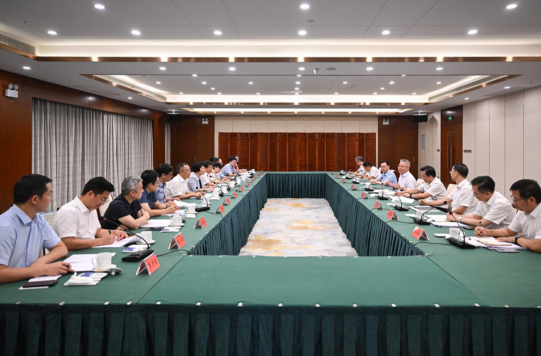 沈晓明与华东师范大学党委书记梅兵、校长钱旭红一行会谈