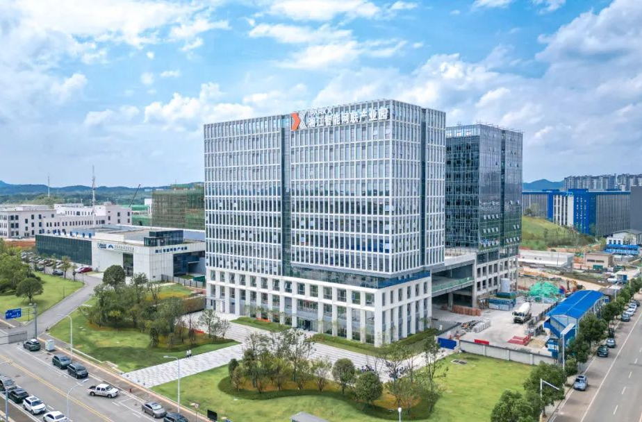 湖南發(fā)布智能網(wǎng)聯(lián)道路新基建地方標準 構(gòu)建國內(nèi)首個全生命周期技術(shù)框架