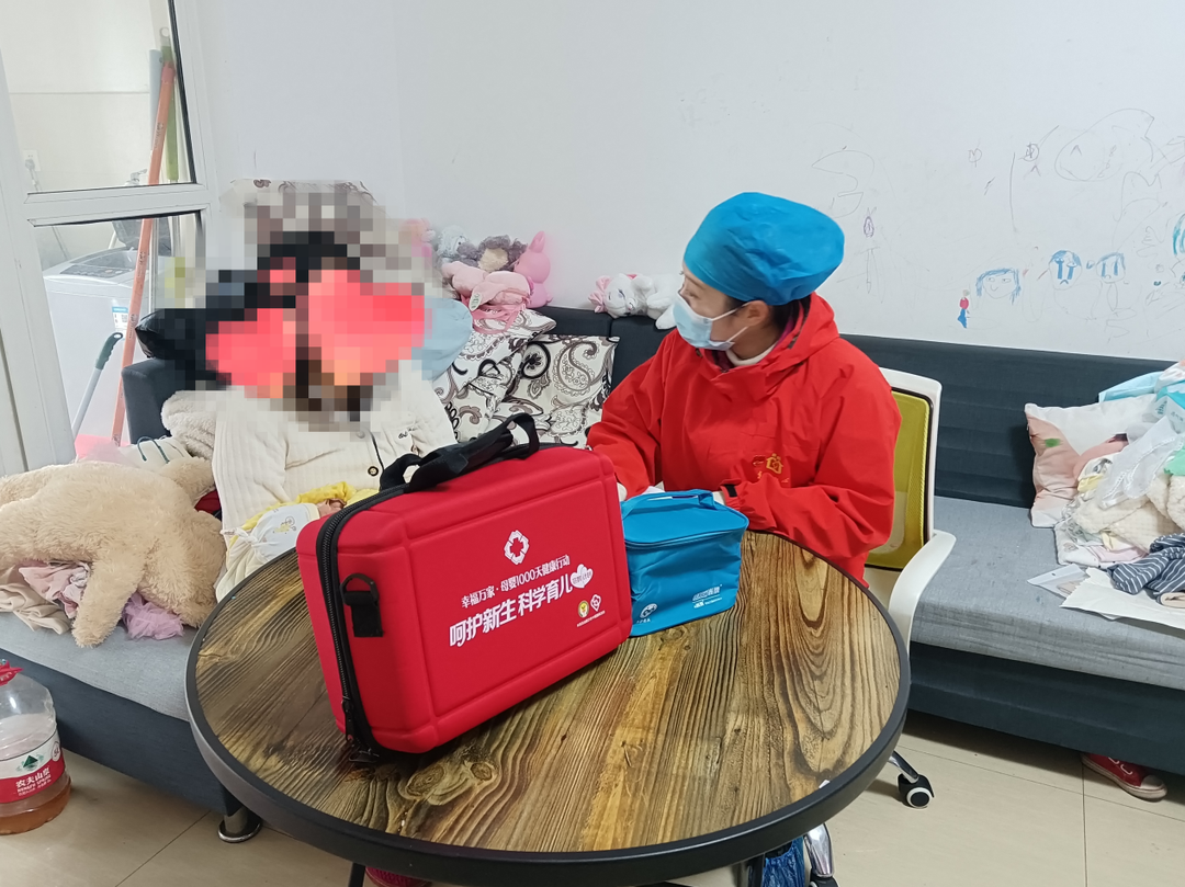 长沙高桥街道社区卫生服务中心：党员联户“一对一”，红色护航“心连心”
