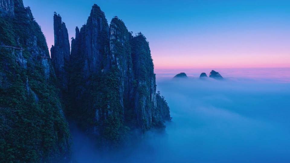 周末特稿丨“在韩国包直升机才能带长辈看云海，来郴州莽山人均不到300元”——莽山韩国游客上半年同比激增320％的奥秘