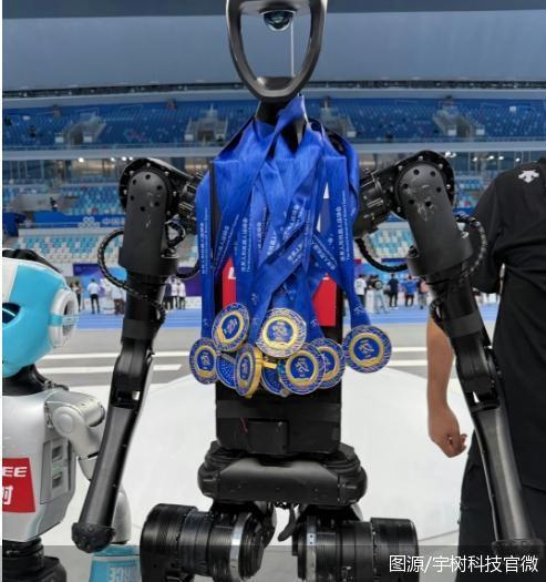 世界人形機器人運動會｜“冠軍相”不只在賽場