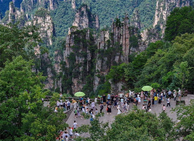 Summer Tourism Booms at Zhangjiajie National Forest Park