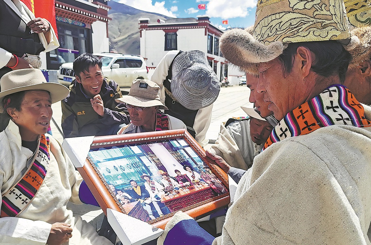 Xizang quake victims given new homes