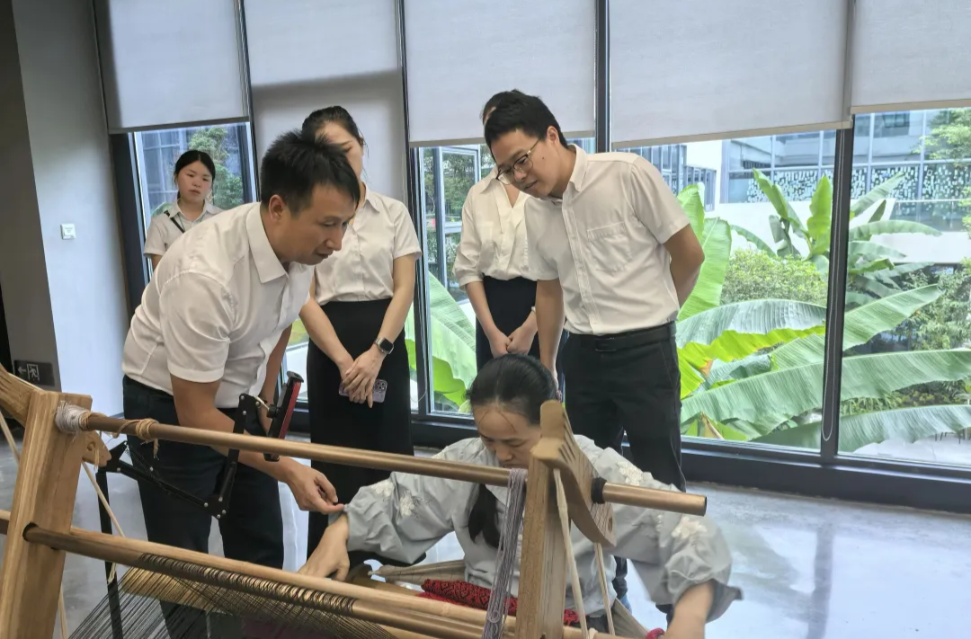 掌上张家界微信公众号丨全省首笔国家级非遗数据资产抵押贷款落地张家界