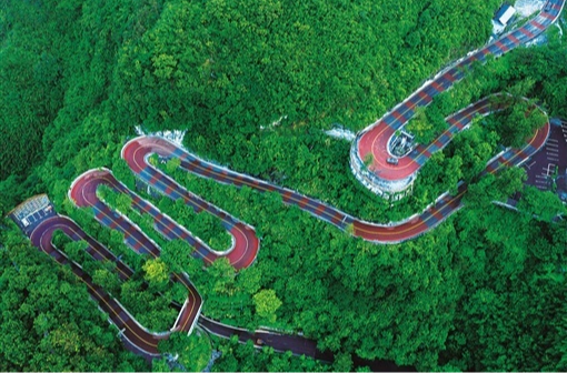 湘西农村路有多牛？村民在家门口把“旅游饭”吃成香饽饽