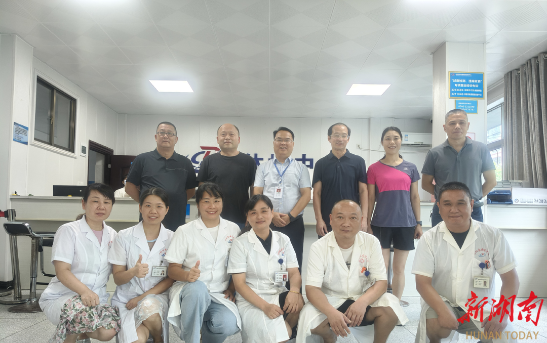 祁陽市疾控中心開展醫(yī)師節(jié)慰問活動