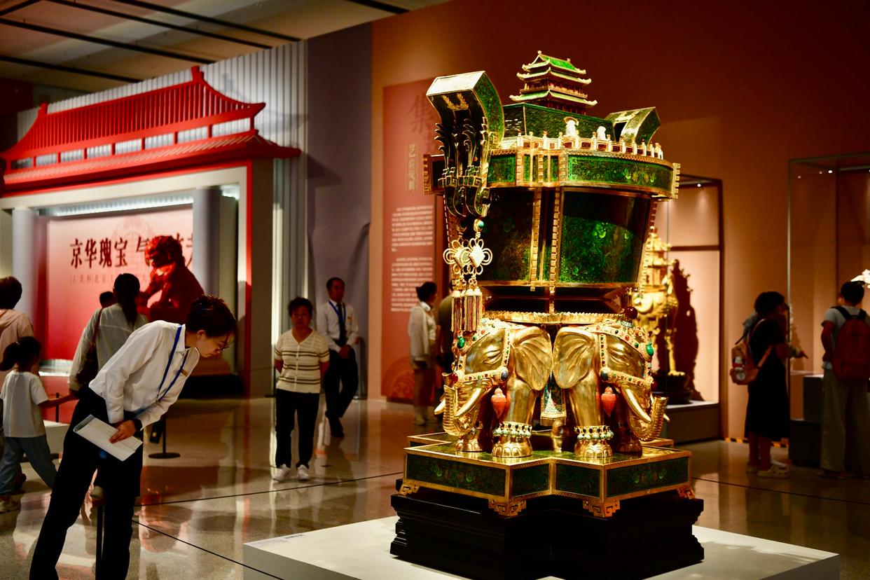 第十九屆北京工美藝術(shù)展開幕，110余件作品件件有故事