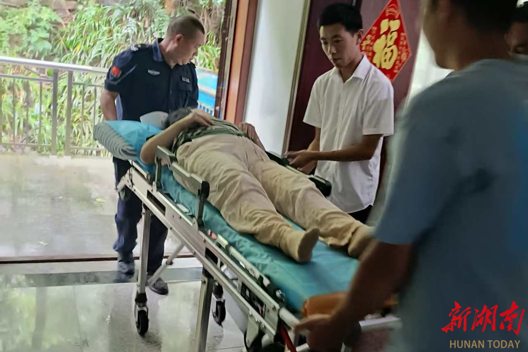 楊家界索道緊急救援突發(fā)疾病游客，高效處置彰顯責任擔當