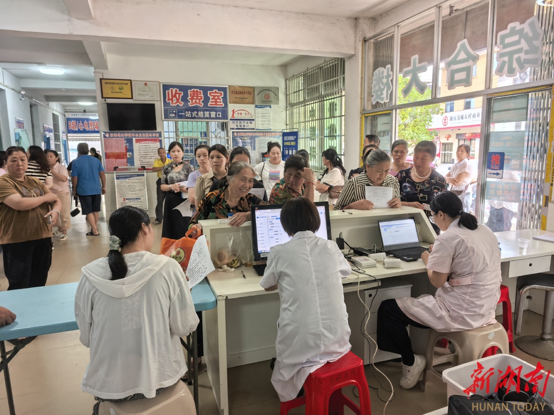 汝城縣免費(fèi)“兩癌”篩查下鄉(xiāng) 全力守護(hù)婦女健康