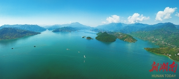 大湖新記·整版關(guān)注丨從“賣風(fēng)景”到“賣算力”，東江湖“靠水吃水”的賽博進化論