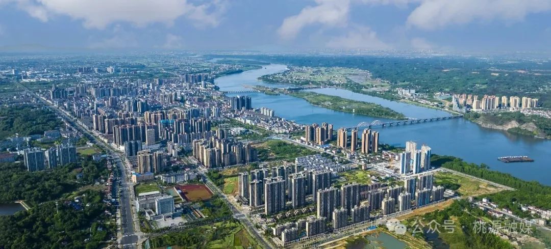 “品質(zhì)桃源”十二時辰——在時光流轉(zhuǎn)里，讀見小城的向好生長