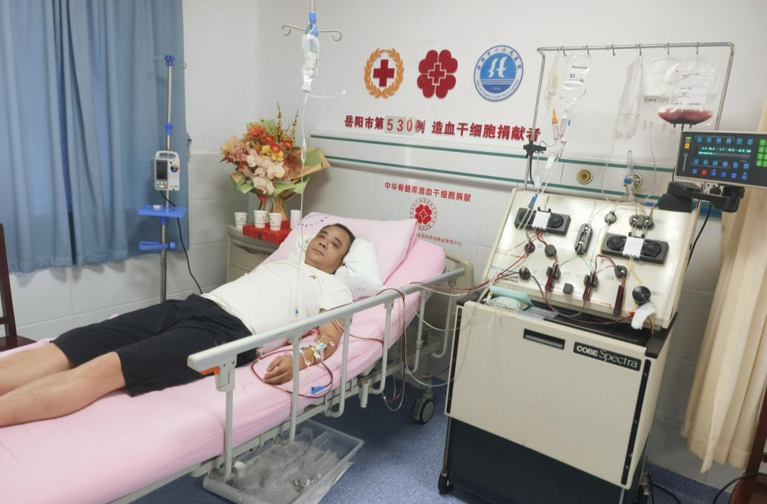 70、00后“熱血”接力！平江兩代水利人共捐“生命火種”