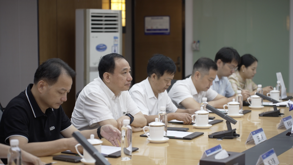 当“山城”遇上“奇峰”！2025张家界文旅推介会（重庆站）拉开帷幕