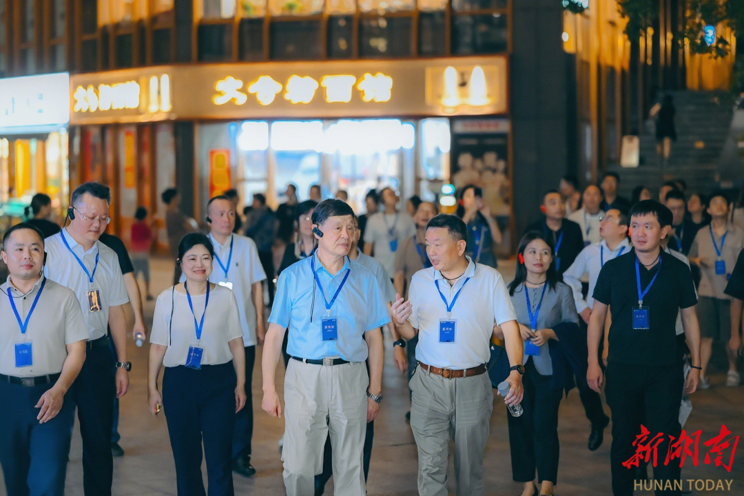 建投好房，匠心雕刻烟火日常 中国房地产业协会会长陈宜明一行观摩建投象山国际