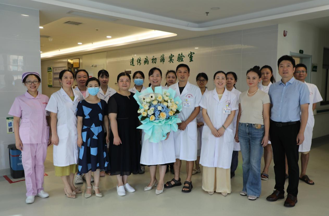 娄底市妇幼保健院开展医师节系列活动