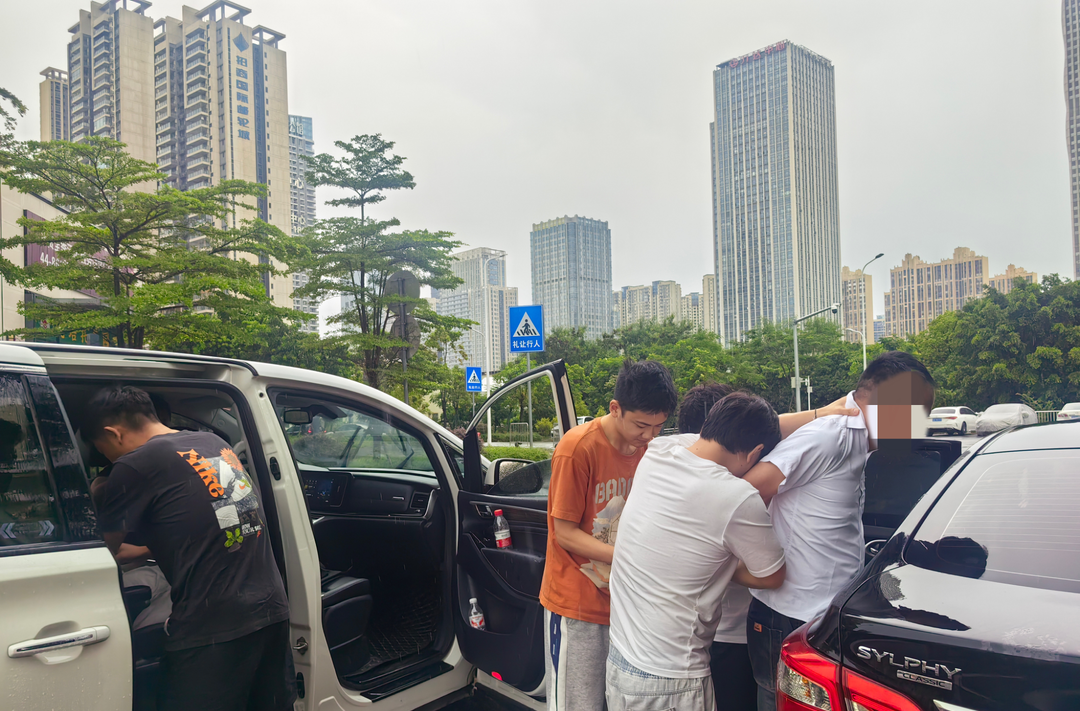 重拳出擊！長沙縣警方抓獲29名取現(xiàn)“車手”