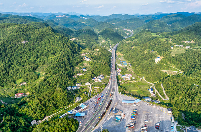 事關(guān)水氣電熱等民生領(lǐng)域，怎樣為公用事業(yè)經(jīng)營(yíng)畫(huà)紅線？