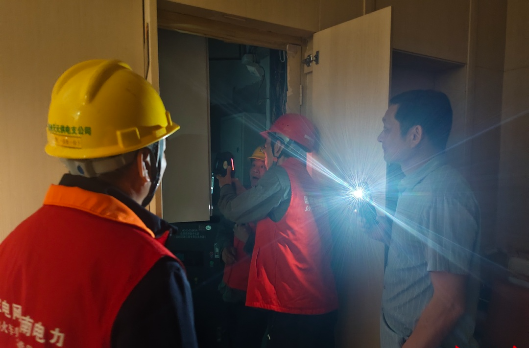 國(guó)網(wǎng)株洲天元供電公司：電價(jià)政策上門講 服務(wù)企業(yè)“精”降本