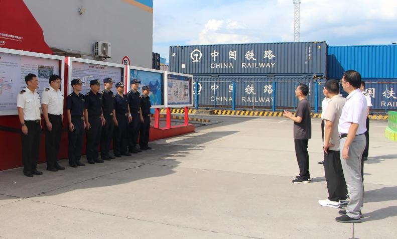 10000份“清凉”送到岗!湖南省直工会为职工撑起“遮阳伞”