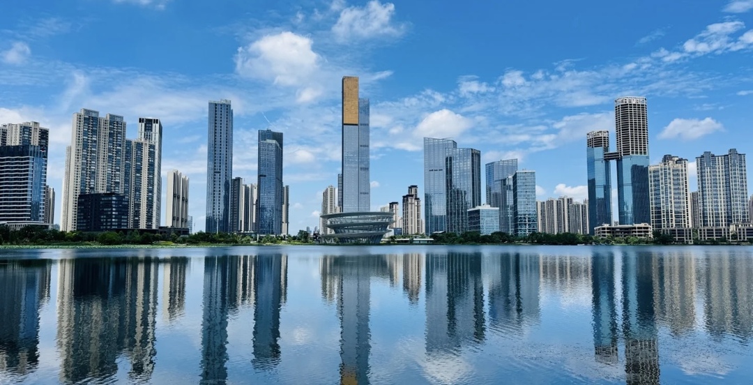 何朝暉主持召開(kāi)湖南湘江新區(qū)（長(zhǎng)沙高新區(qū)）管委會(huì)主任會(huì)議（區(qū)政府常務(wù)會(huì)議）