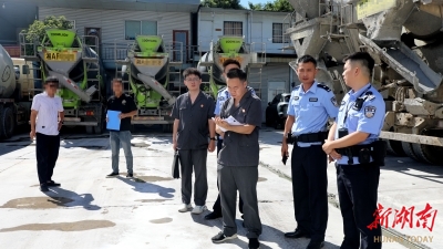 長沙望城法院雷霆出擊高效執(zhí)行 成功扣押5臺大型攪拌車