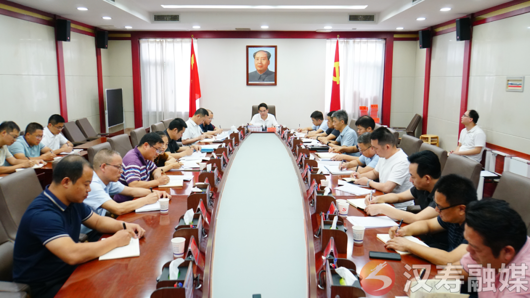 汉寿：周功表主持召开教育系统骨干座谈会