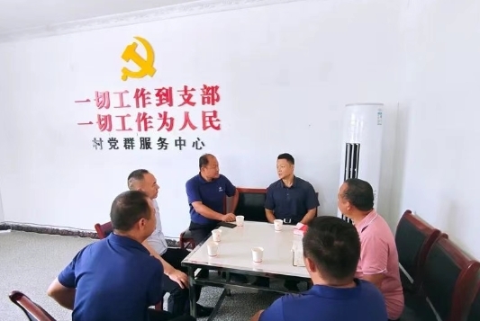 彭韜“四不兩直”下沉鄉(xiāng)鎮(zhèn)調(diào)研督導工作