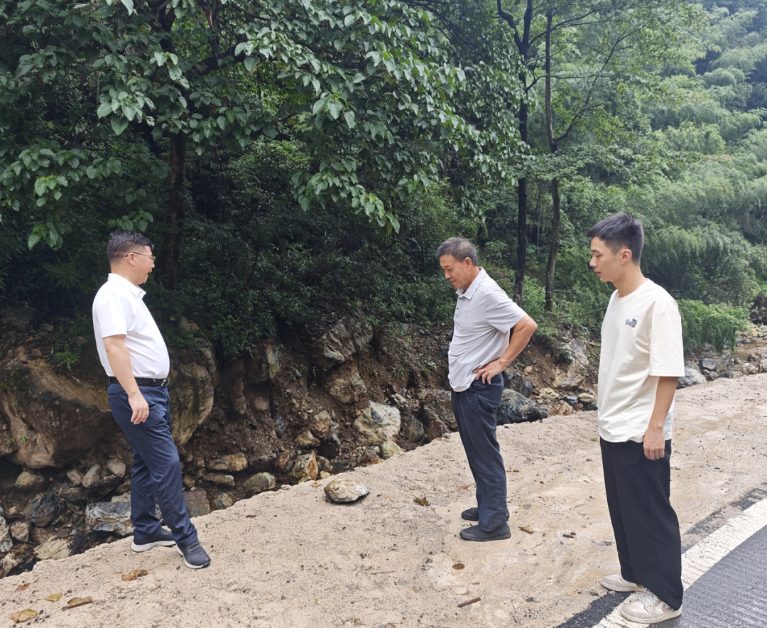 冷水江市三尖鎮(zhèn)：監(jiān)督促發(fā)展 履職惠民生