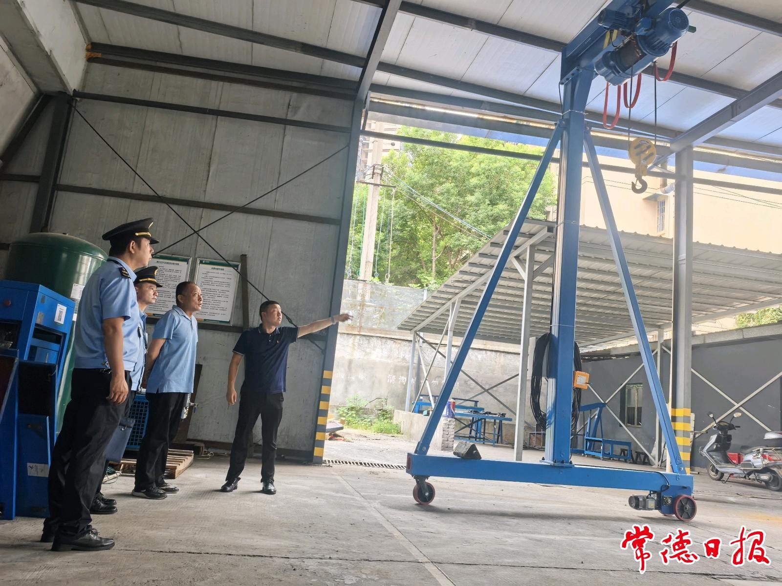 常德開展機(jī)動(dòng)車維修企業(yè)“雙隨機(jī)、一公開”行政檢查