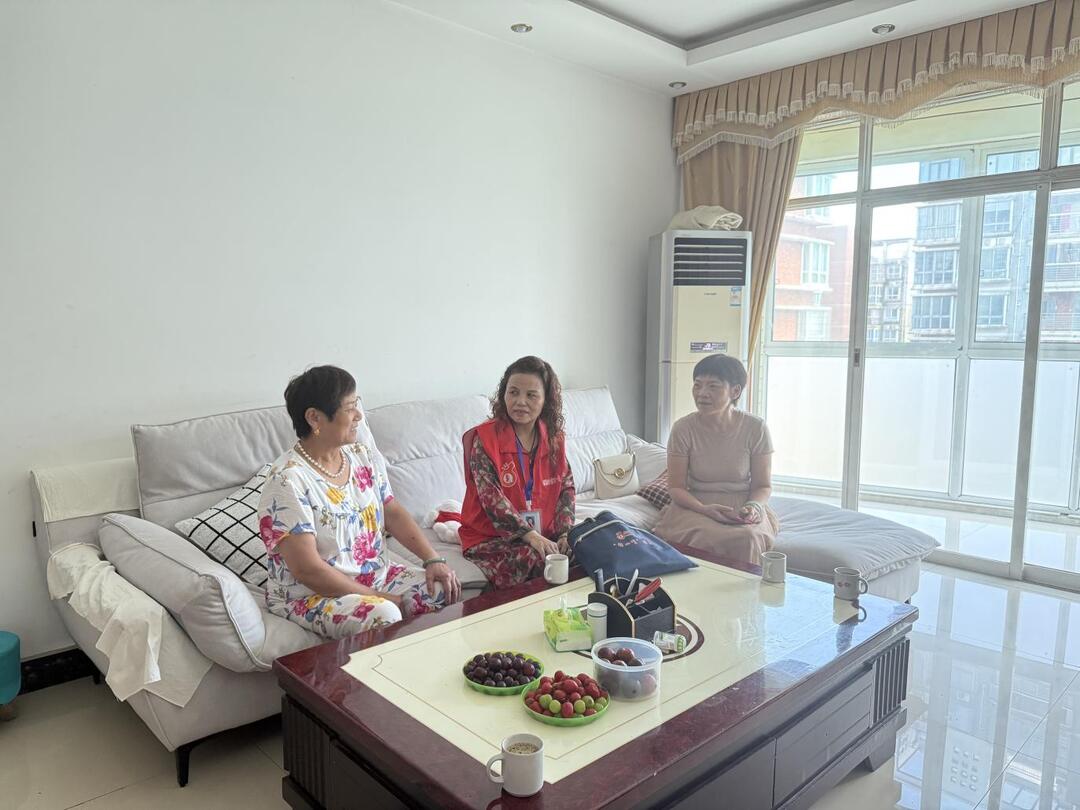長(zhǎng)沙斑馬湖社區(qū)：“雷小哨”專職網(wǎng)格員用心用情織密群眾幸福網(wǎng)