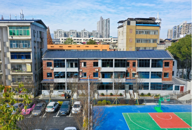 老小区，穿“新装”，幸福生活再升级｜2025民生实事巡礼⑤